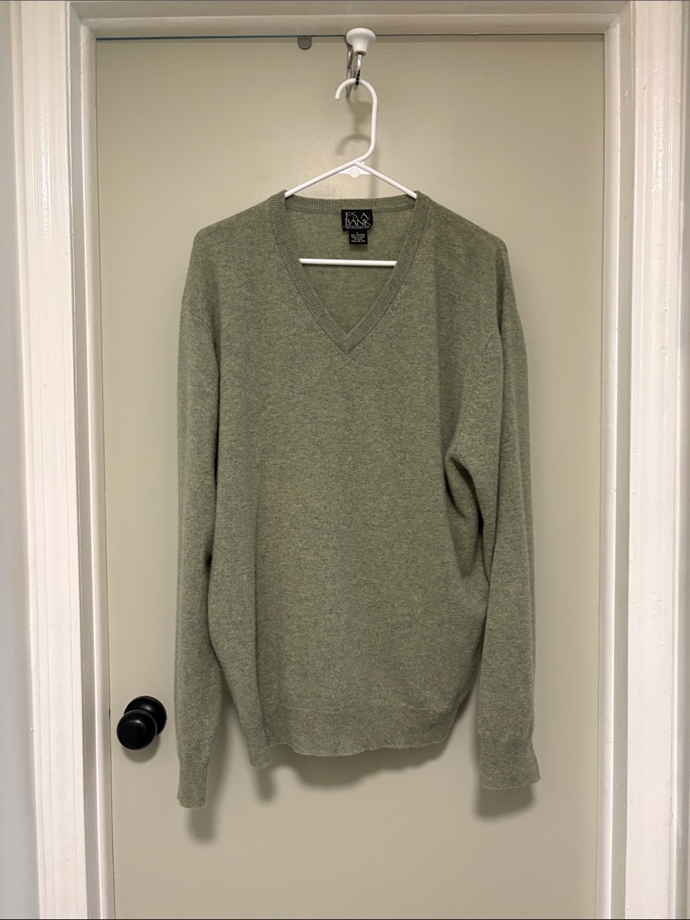 Jos A Bank cashmere sweater. Size L
